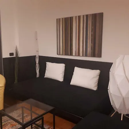 Casa Roma Apartment *